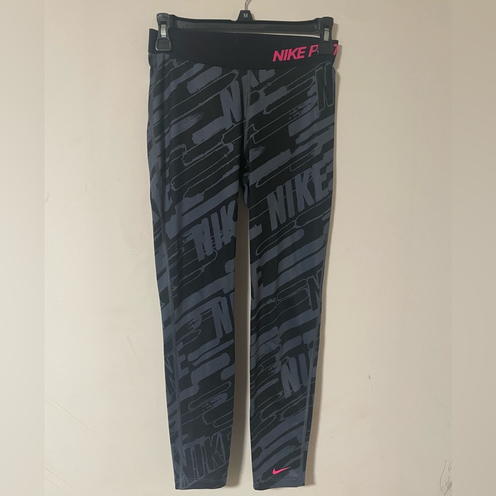 Nike Pro leggings